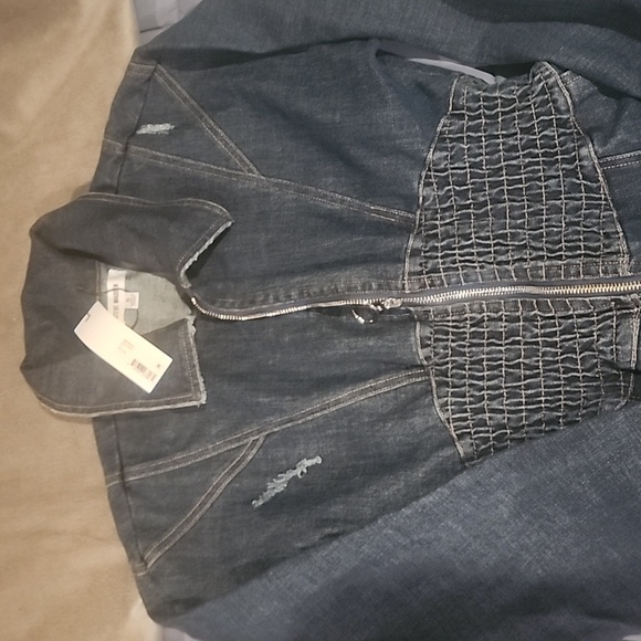 NWT Steve Madden "Nissa" Distressed Denim Smock-Waist Jumpsuit Size Small - Picture 7 of 16